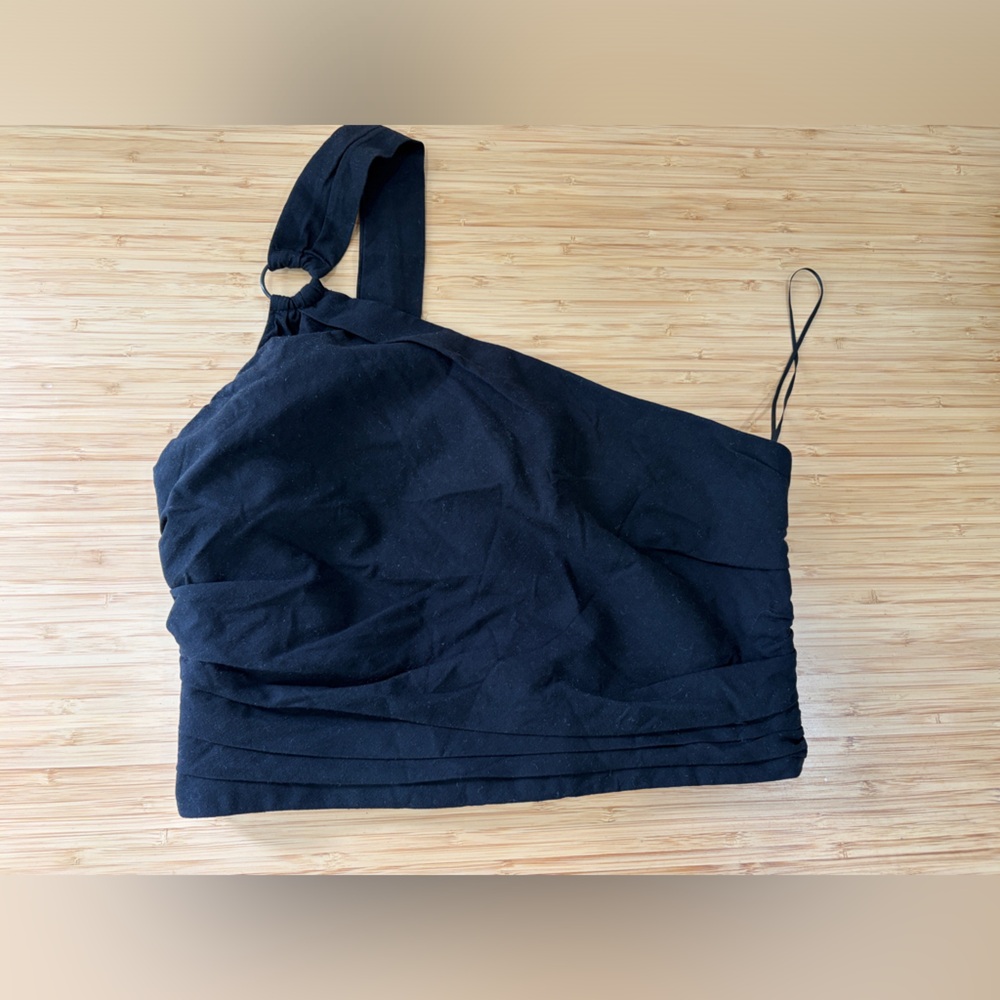 ZARA Sz M Black One ShoulDER Ruched Cropped Top‎ W Ring MMN